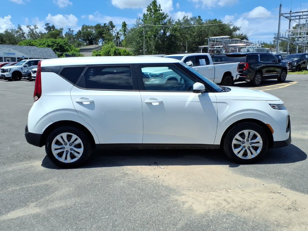Used 2021 Kia Soul LX FWD image 8