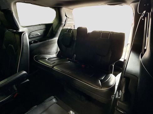 Used 2018 Chrysler Pacifica Limited w/ Advanced Safetytec Group FWD image 28