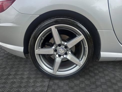 Used 2015 Mercedes-Benz SLK 250 w/ Premium Package image 37
