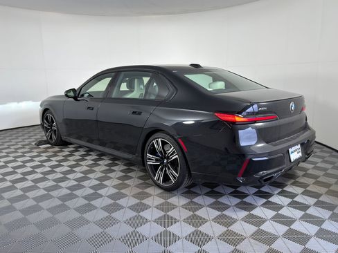 New 2026 BMW 760i xDrive image 3