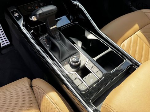 New 2026 Kia Sorento SX Prestige w/ Olive Brown Leather Package image 16