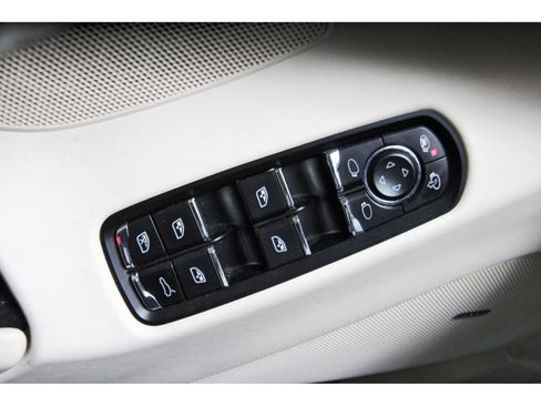 Used 2016 Porsche Panamera 4 Edition AWD/4WD image 21