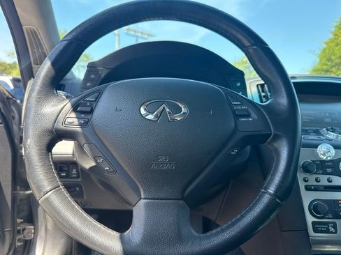 Used 2013 INFINITI G37 x Sedan w/ Premium Pkg AWD/4WD image 7