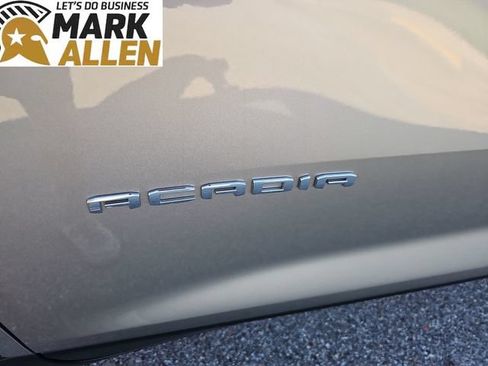 Used 2025 GMC Acadia Elevation FWD image 32