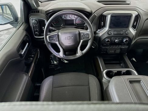 Used 2022 Chevrolet Silverado 1500 RST AWD/4WD image 3