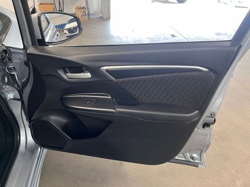 Used 2019 Honda Fit Sport image 12