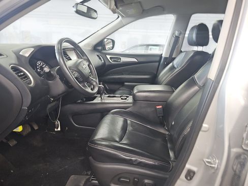 Used 2017 Nissan Pathfinder SL w/ SL Tech Package AWD/4WD image 9