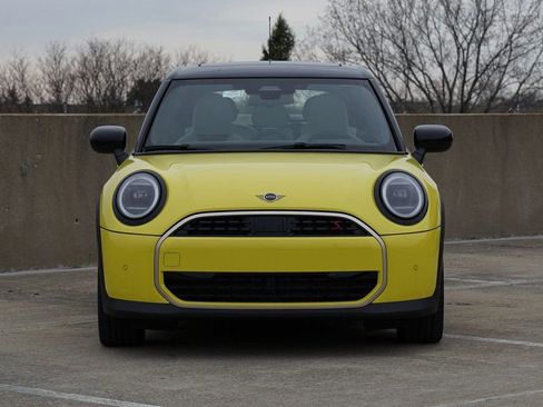 Used 2025 MINI Cooper S FWD image 2