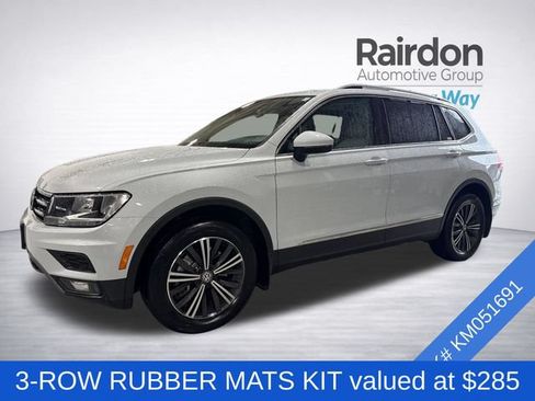 Used 2019 Volkswagen Tiguan SEL w/ 3rd Row Seat Package AWD/4WD image 3