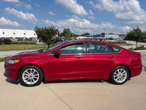 Used 2020 Ford Fusion SE FWD image 5