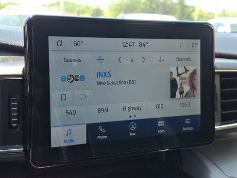 Used 2023 Ford Explorer XLT w/ Equipment Group 202A AWD/4WD image 19