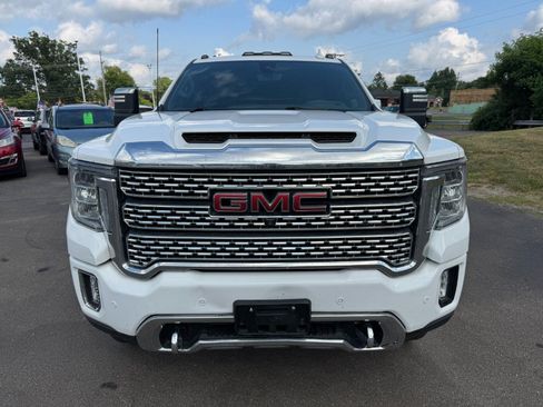 Used 2022 GMC Sierra 3500 Denali w/ Denali Ultimate Package AWD/4WD image 8
