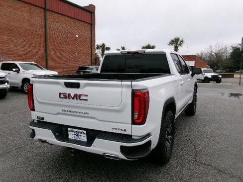 Used 2023 GMC Sierra 1500 AT4 w/ AT4 Premium Package image 3