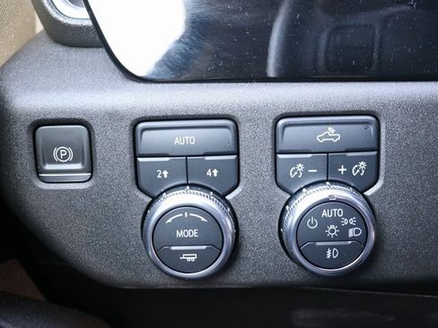 Used 2023 GMC Sierra 1500 Elevation w/ LPO, Elevation Black Package image 19