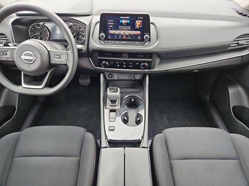 Used 2024 Nissan Rogue S FWD image 19