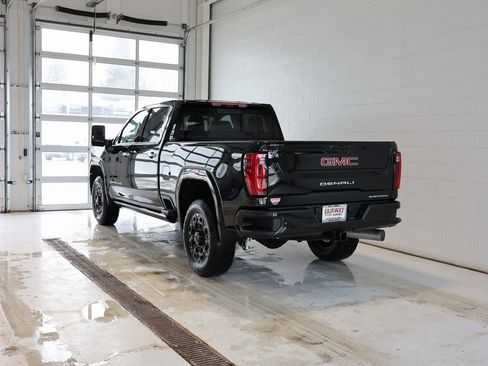 New 2026 GMC Sierra 3500 Denali w/ Denali Reserve Package image 7