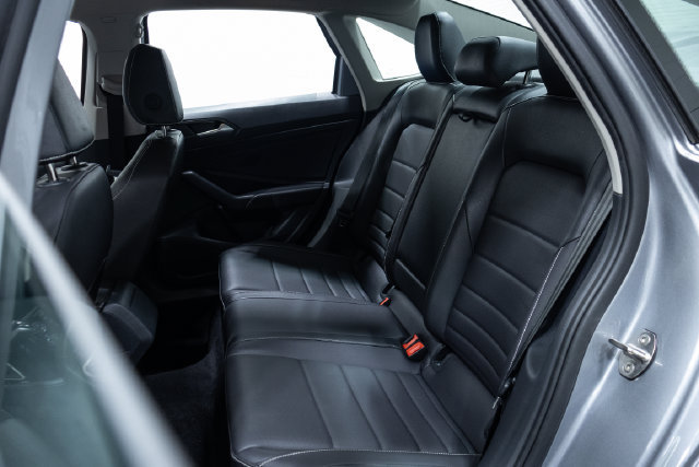 Used 2024 Volkswagen Jetta SE FWD image 21