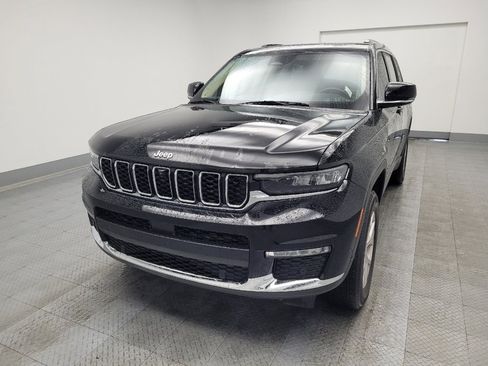 Used 2022 Jeep Grand Cherokee L Limited w/ Luxury Tech Group II image 15