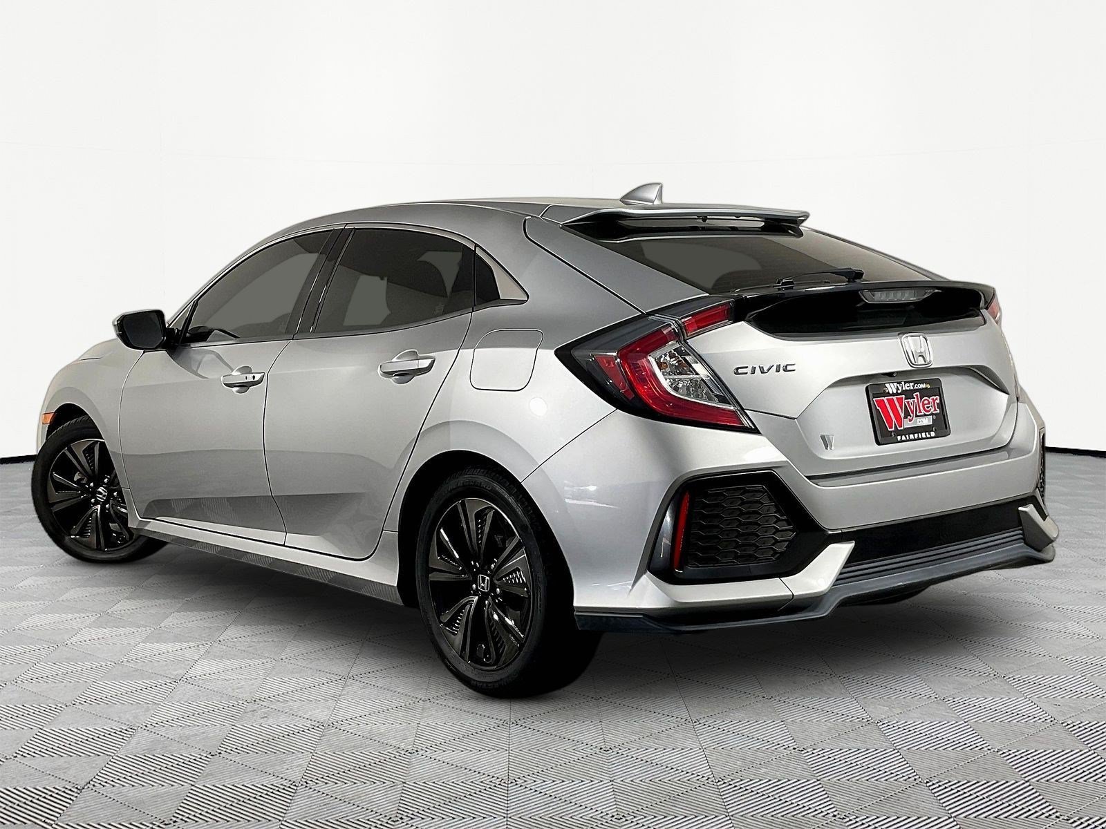 Used 2019 Honda Civic EX image 4