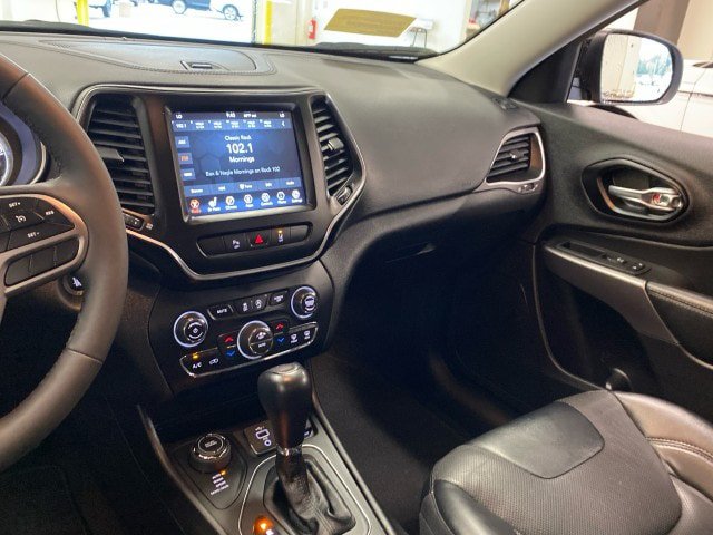 Used 2022 Jeep Cherokee Latitude Lux AWD/4WD image 13