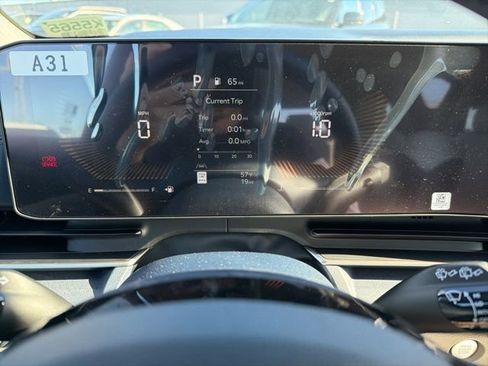 New 2026 Kia Carnival EX FWD image 17