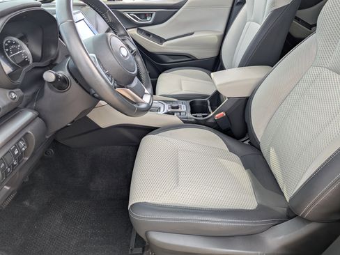 Used 2020 Subaru Forester Premium image 24