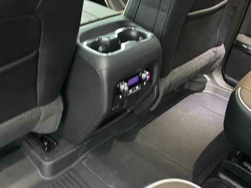 New 2026 GMC Acadia Denali Ultimate w/ LPO, Floor Liner Package AWD/4WD image 14