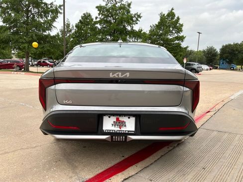 Used 2025 Kia K4 FWD image 7