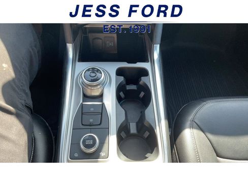 Used 2020 Ford Explorer Limited w/ Hybrid Equipment Group 310A image 17