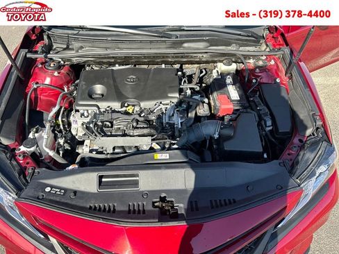 Certified 2018 Toyota Camry SE image 24