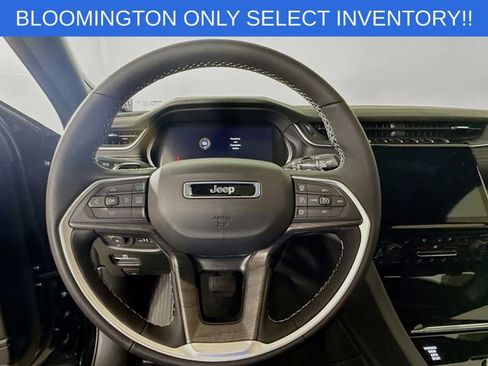 New 2025 Jeep Grand Cherokee L Limited w/ Luxury Tech Group II image 11