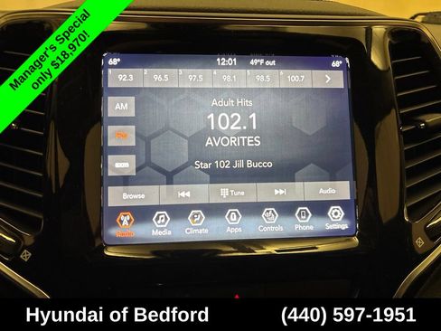 Used 2019 Jeep Cherokee Limited FWD image 20