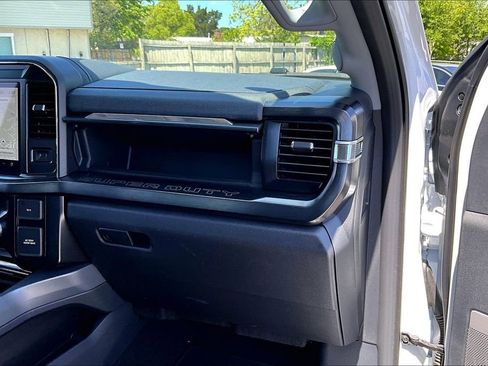Used 2026 Ford F250 Lariat AWD/4WD image 23