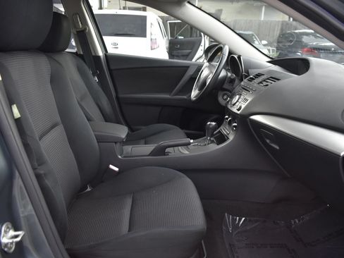 Used 2012 MAZDA MAZDA3 i Touring FWD image 16