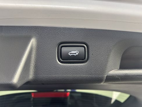 Used 2022 Hyundai Palisade SEL w/ 8P Bench Seat Package FWD image 38