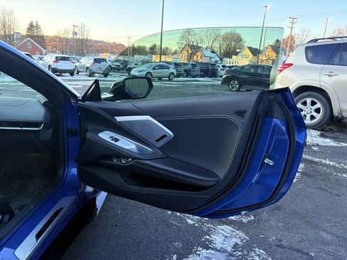 Used 2021 Chevrolet Corvette Stingray Preferred Cpe w/ Battery Protection Package image 21