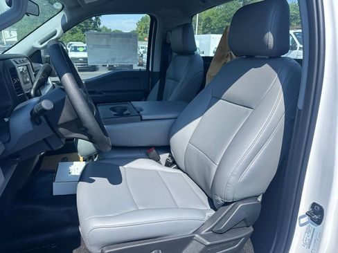 New 2024 Ford F550 4x4 Regular Cab Super Duty image 16