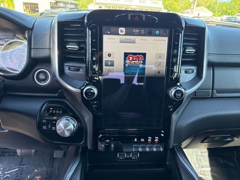 Used 2022 RAM 1500 Laramie w/ Sport Appearance Package AWD/4WD image 11