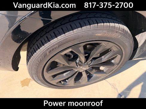 Certified 2023 Kia Sorento SX FWD image 10