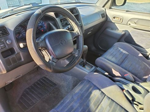 Used 1997 Toyota RAV4 2WD 4-Door image 16