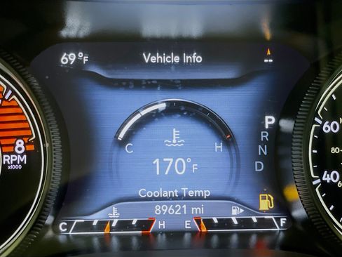 Used 2021 Jeep Cherokee Latitude Lux 80th Anniv w/ Quick Order Package 26U 80TH image 8