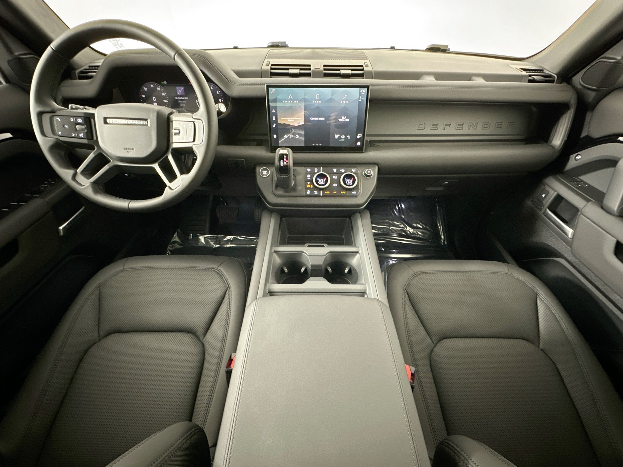 Certified 2025 Land Rover Defender 110 S AWD/4WD image 21