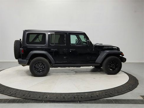 Used 2021 Jeep Wrangler Unlimited Willys image 8