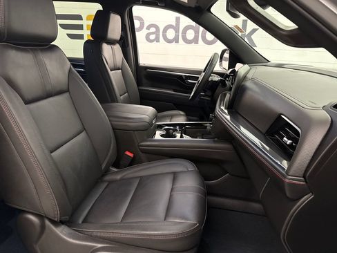 Used 2025 Chevrolet Tahoe RST w/ Comfort Package AWD/4WD image 28