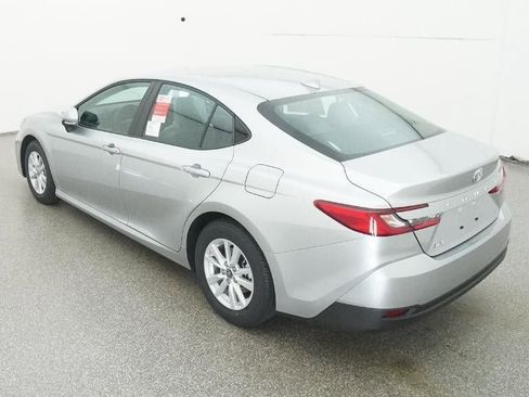 New 2026 Toyota Camry LE image 5