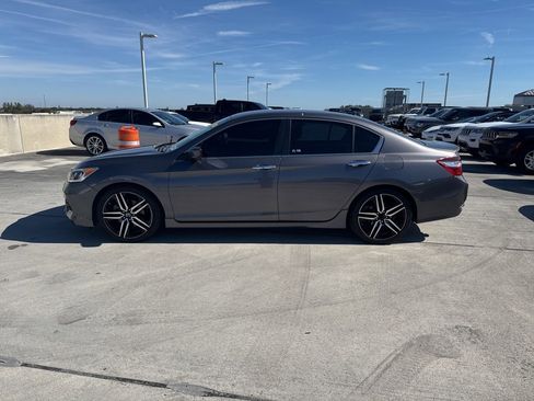 Used 2016 Honda Accord Sport image 7