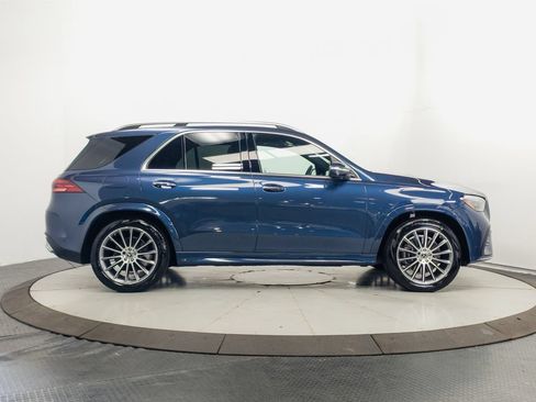 Used 2025 Mercedes-Benz GLE 450e 4MATIC image 33