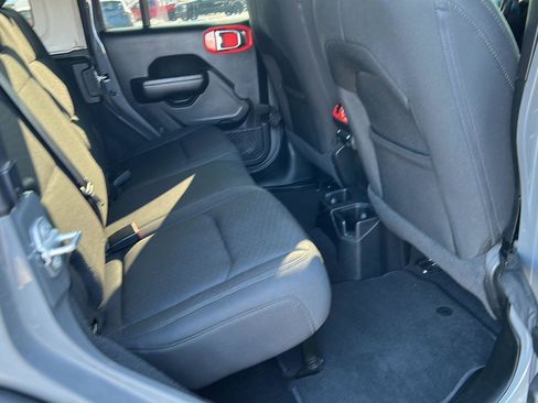 Used 2021 Jeep Wrangler Unlimited Sport image 15