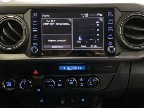 Certified 2023 Toyota Tacoma TRD Off-Road image 17