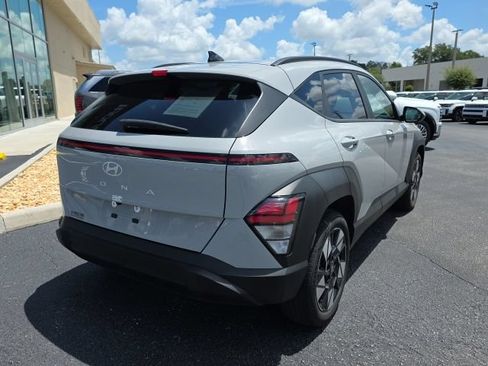Certified 2025 Hyundai Kona SEL FWD image 4